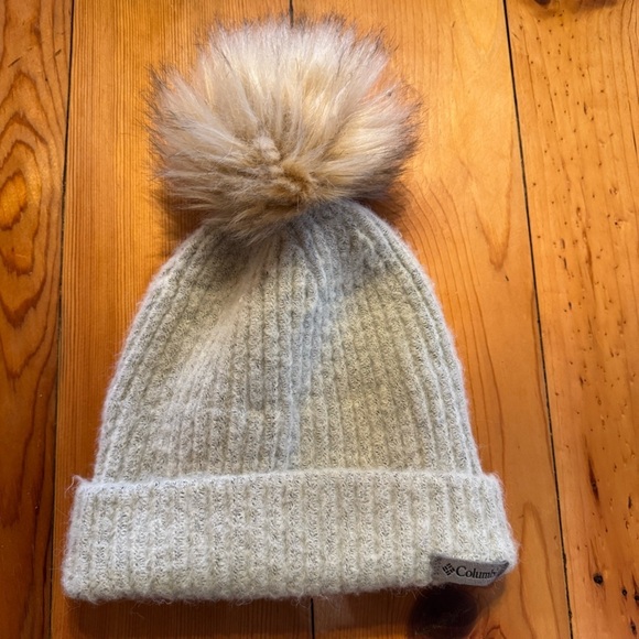 Columbia Gray Beanie One Size - Picture 1 of 4
